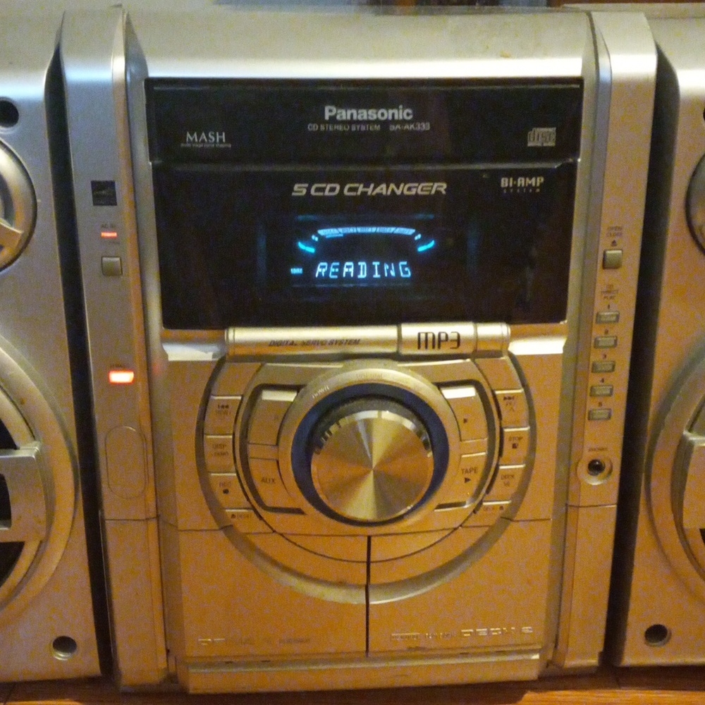 Panasonic STERO mega sound 5 CD changer dual cassette